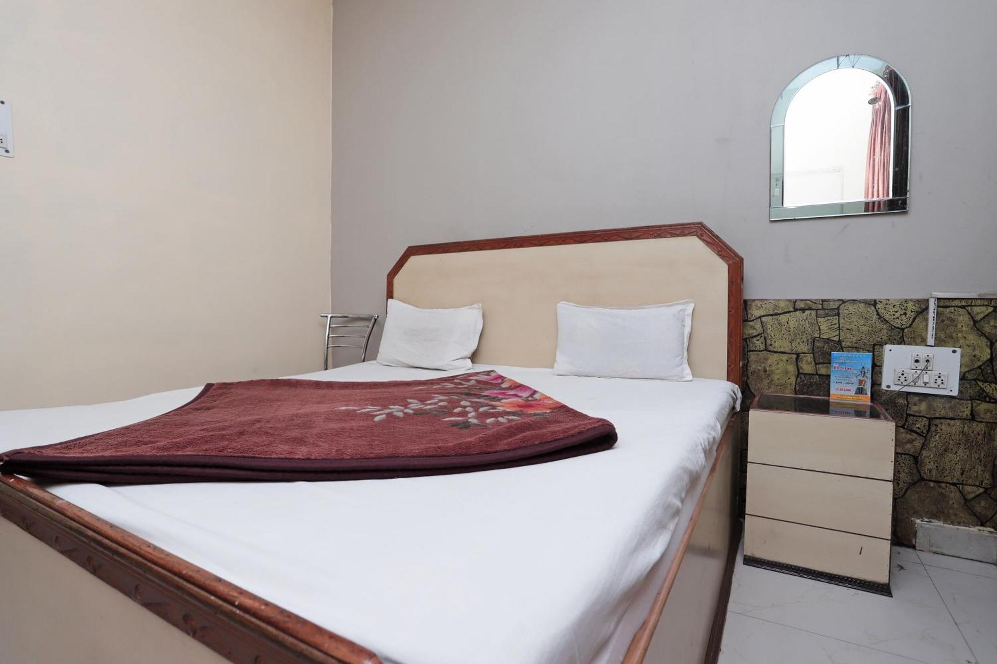 Narayani Guest House By Grb Kankhal Екстериор снимка