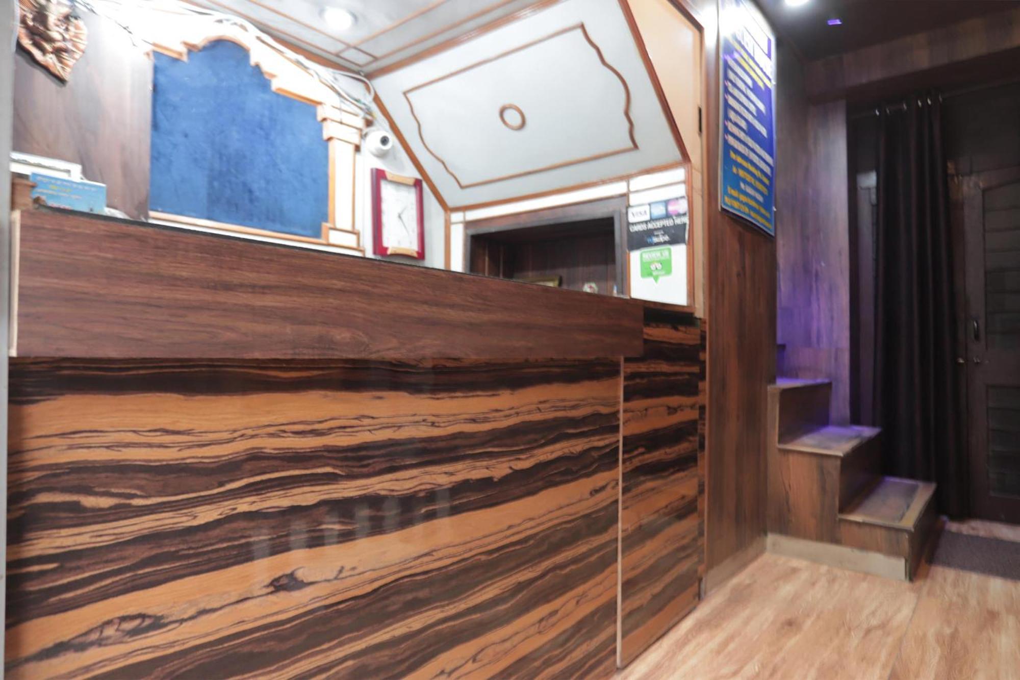 Narayani Guest House By Grb Kankhal Екстериор снимка