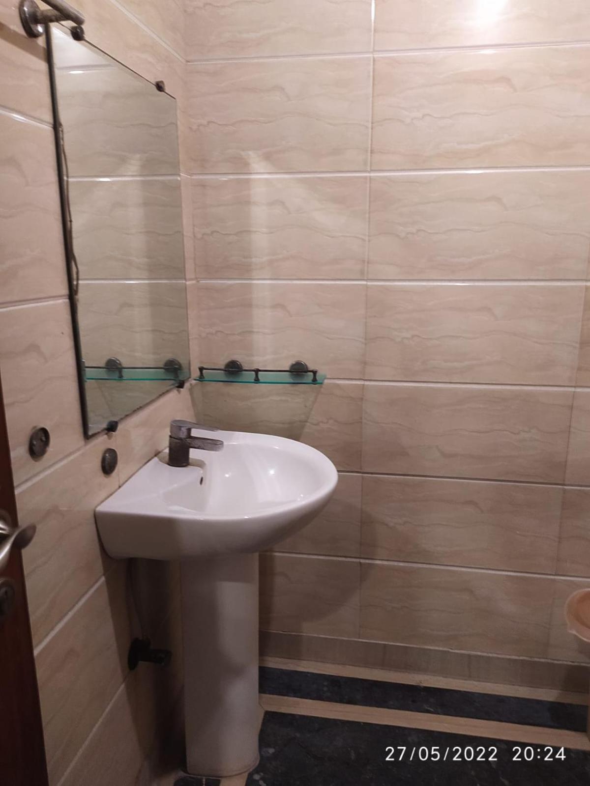 Narayani Guest House By Grb Kankhal Екстериор снимка